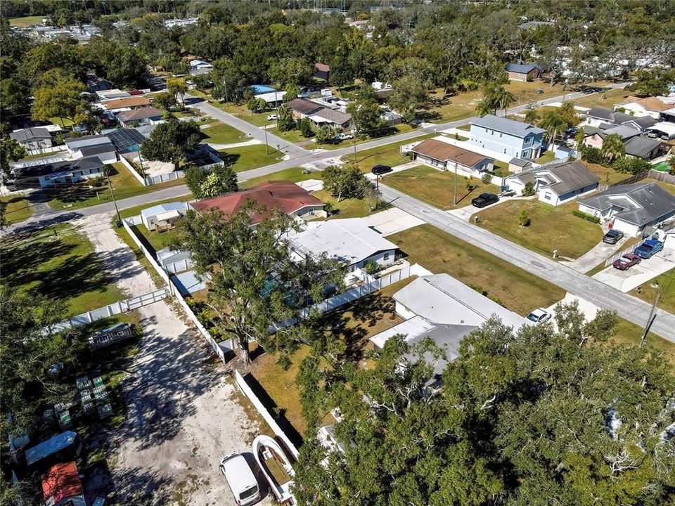 Activo con contrato: $449,000 (4 camas, 2 baños, 1736 Pies cuadrados)