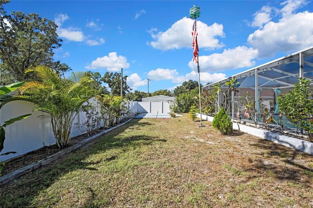 Activo con contrato: $449,000 (4 camas, 2 baños, 1736 Pies cuadrados)