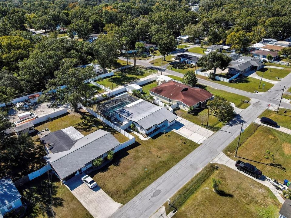 Activo con contrato: $449,000 (4 camas, 2 baños, 1736 Pies cuadrados)