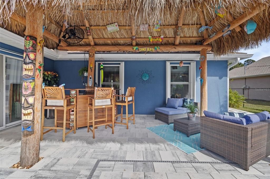 Active With Contract: $424,000 (3 beds, 2 baths, 1645 Square Feet)