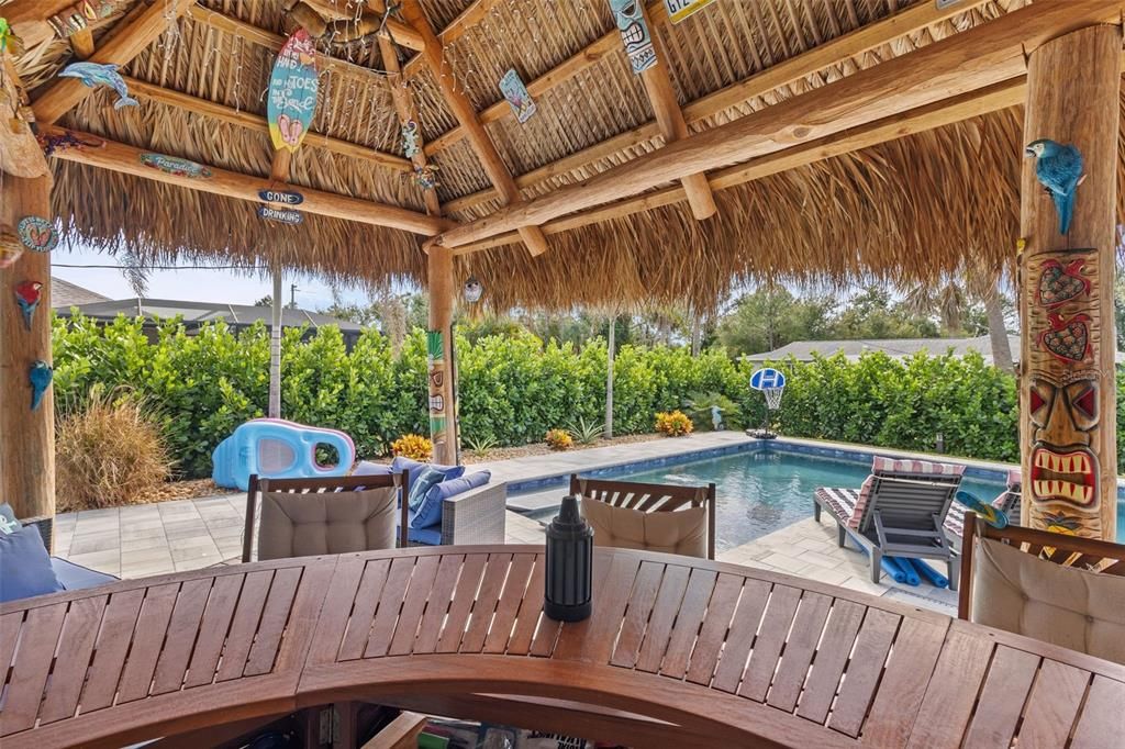 Active With Contract: $424,000 (3 beds, 2 baths, 1645 Square Feet)