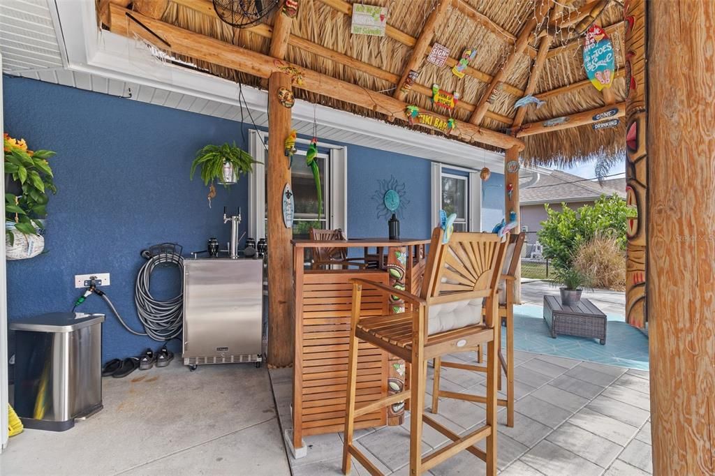 Active With Contract: $424,000 (3 beds, 2 baths, 1645 Square Feet)