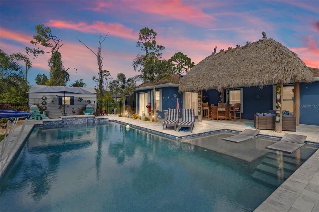 Active With Contract: $424,000 (3 beds, 2 baths, 1645 Square Feet)