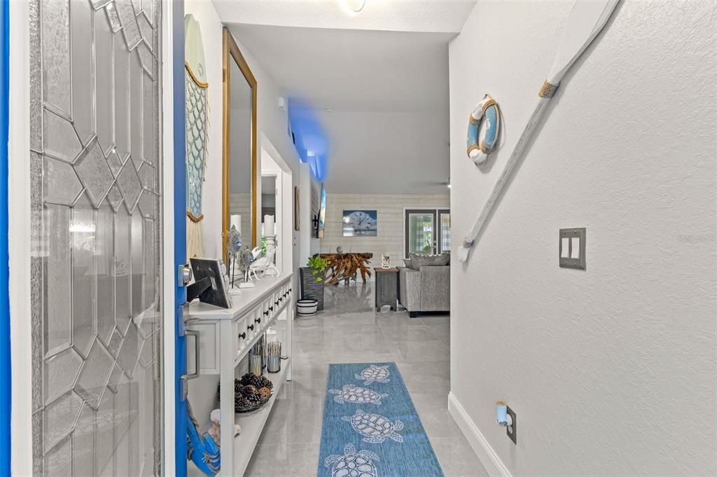 Active With Contract: $424,000 (3 beds, 2 baths, 1645 Square Feet)