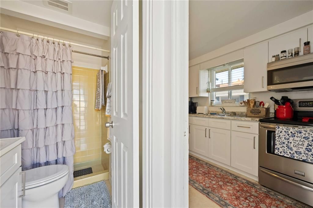 На продажу: $699,000 (4 спален, 0 ванн, 1464 Квадратных фут)