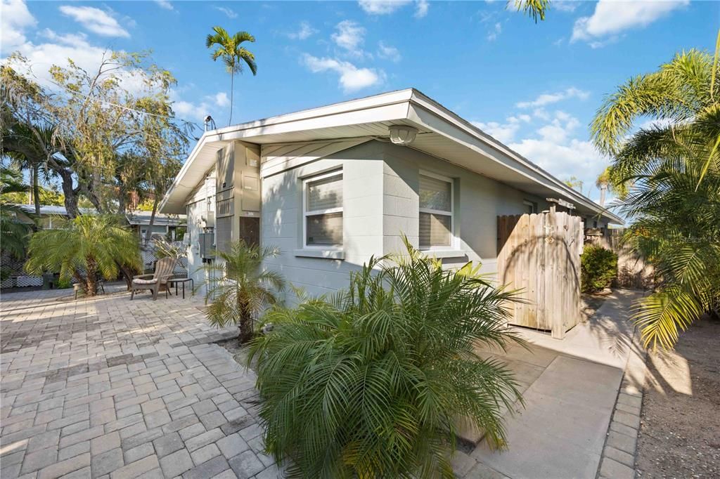 На продажу: $699,000 (4 спален, 0 ванн, 1464 Квадратных фут)