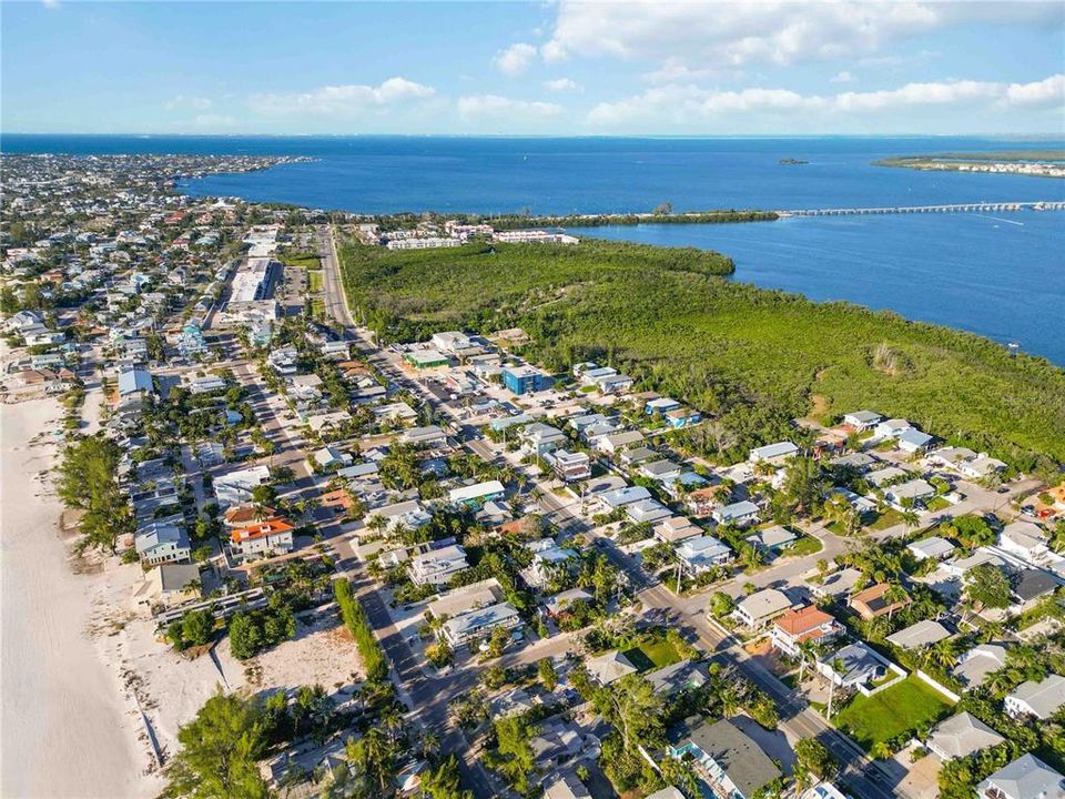 На продажу: $699,000 (4 спален, 0 ванн, 1464 Квадратных фут)