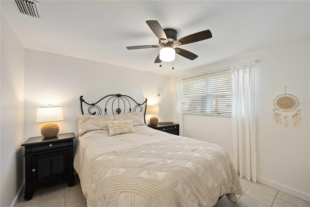 На продажу: $699,000 (4 спален, 0 ванн, 1464 Квадратных фут)