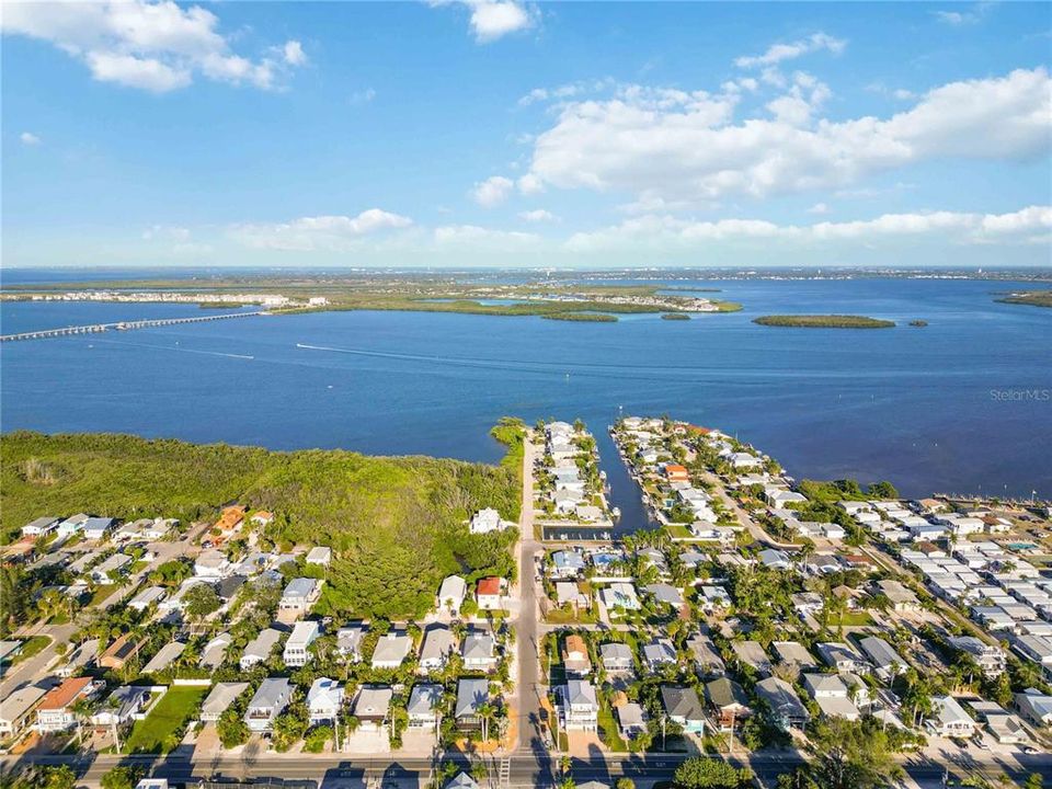 На продажу: $699,000 (4 спален, 0 ванн, 1464 Квадратных фут)