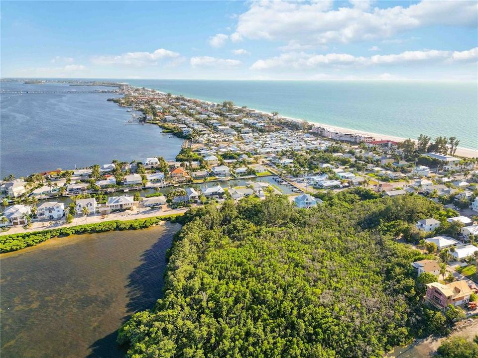 На продажу: $699,000 (4 спален, 0 ванн, 1464 Квадратных фут)