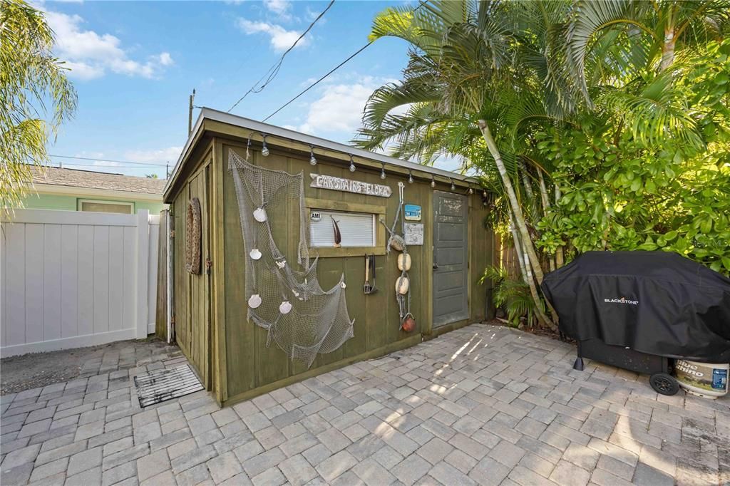 На продажу: $699,000 (4 спален, 0 ванн, 1464 Квадратных фут)