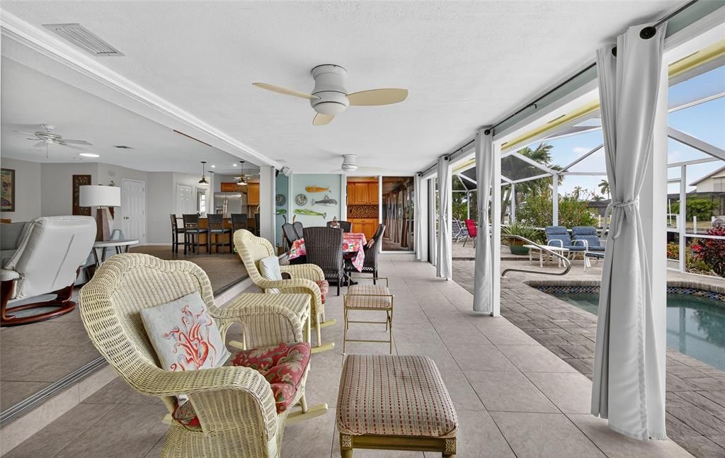 Под контрактом: $485,000 (3 спален, 2 ванн, 1832 Квадратных фут)