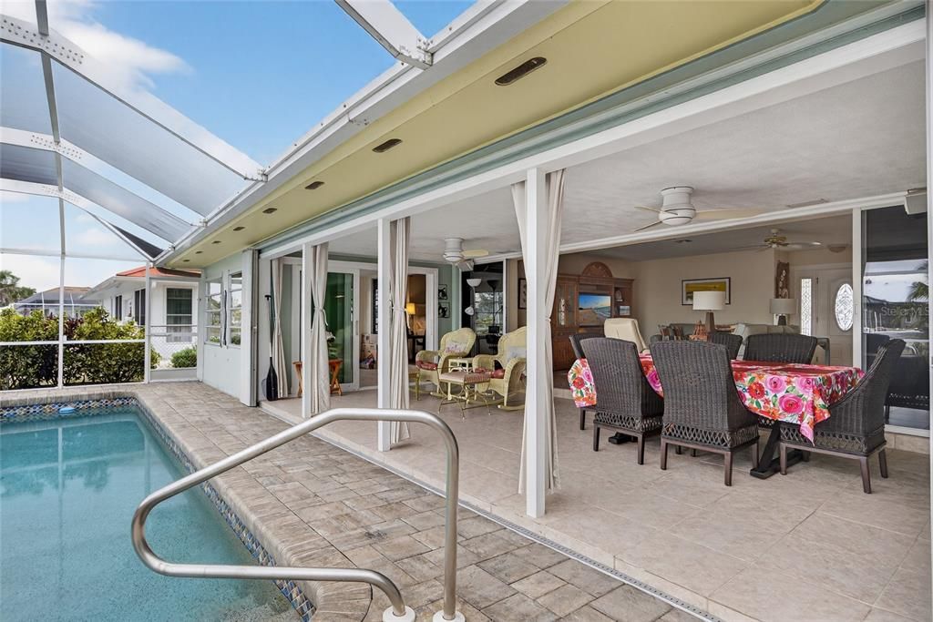 Под контрактом: $485,000 (3 спален, 2 ванн, 1832 Квадратных фут)