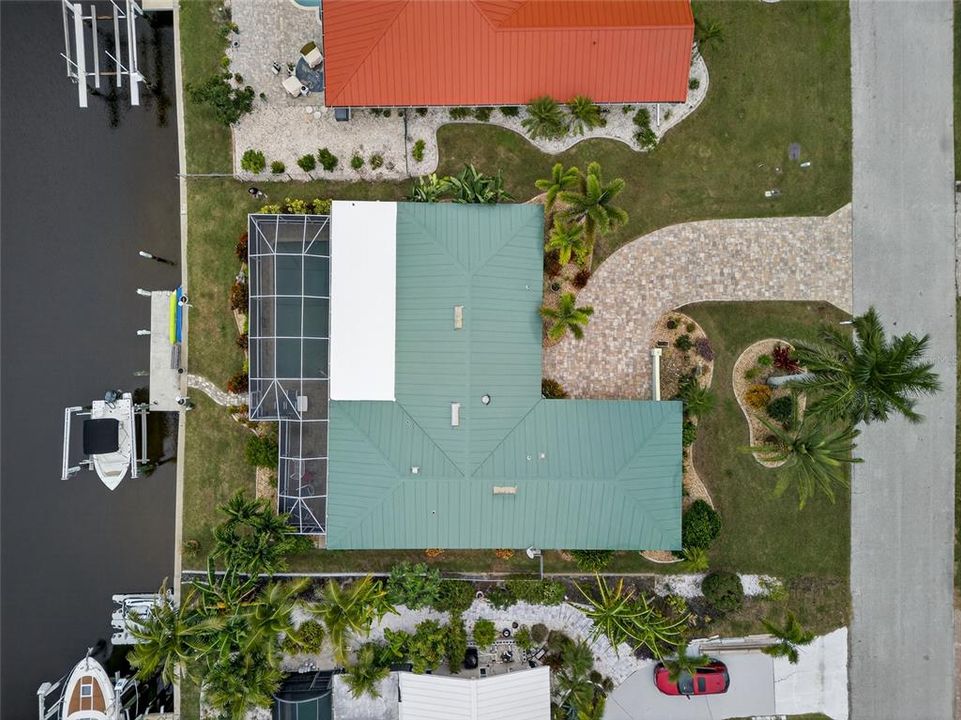 Под контрактом: $485,000 (3 спален, 2 ванн, 1832 Квадратных фут)