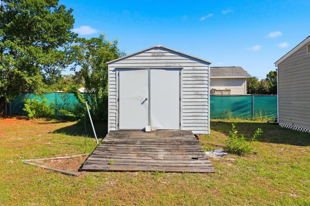 合同活跃: $199,900 (3 贝兹, 2 浴室, 1523 平方英尺)