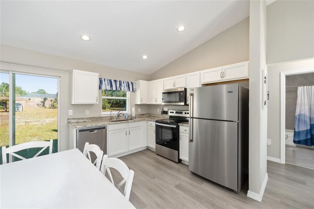 En Venta: $219,900 (3 camas, 2 baños, 1000 Pies cuadrados)