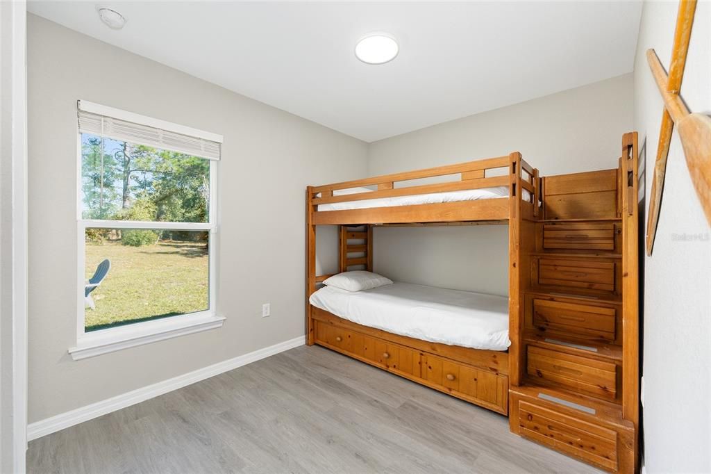 En Venta: $219,900 (3 camas, 2 baños, 1000 Pies cuadrados)