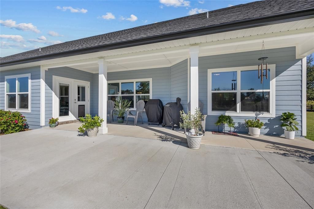 待售: $585,000 (3 贝兹, 2 浴室, 2035 平方英尺)