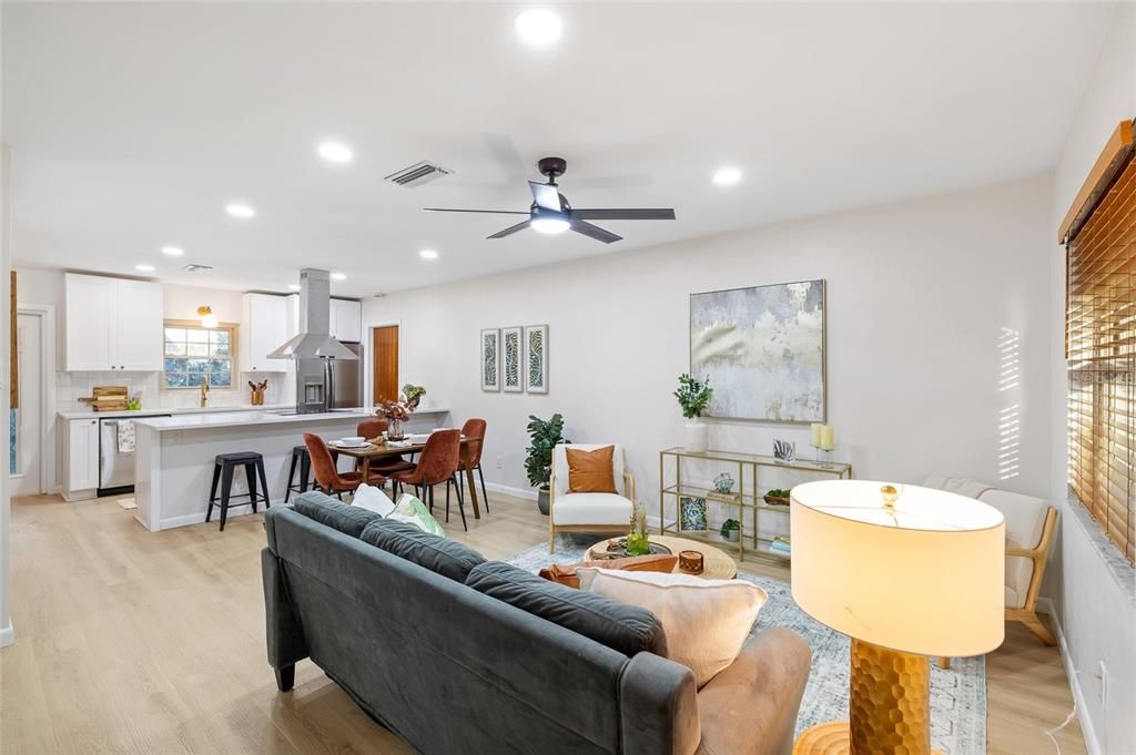 En Venta: $395,000 (3 camas, 2 baños, 1230 Pies cuadrados)