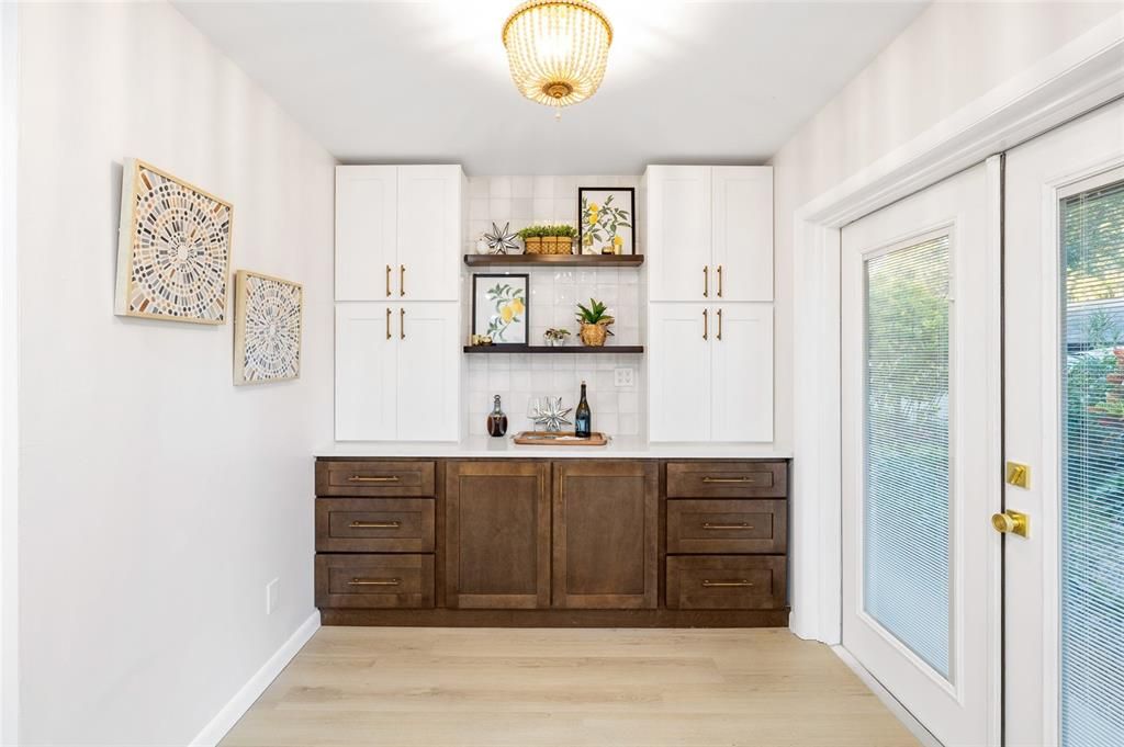 En Venta: $395,000 (3 camas, 2 baños, 1230 Pies cuadrados)