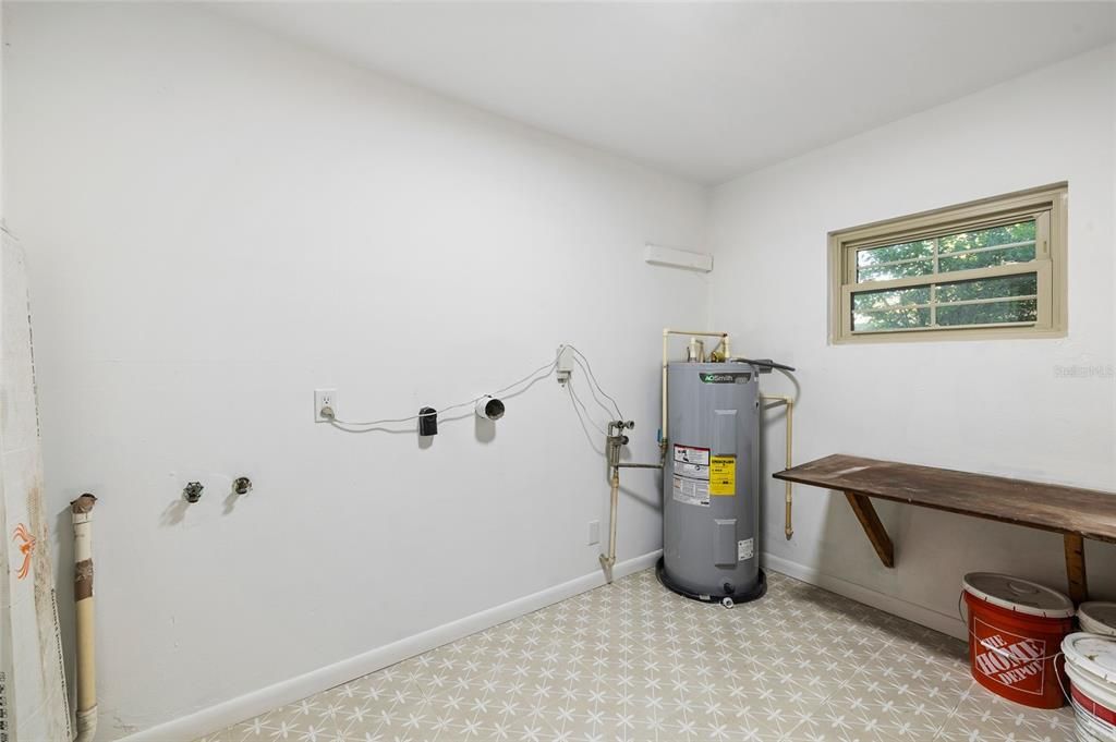 En Venta: $395,000 (3 camas, 2 baños, 1230 Pies cuadrados)