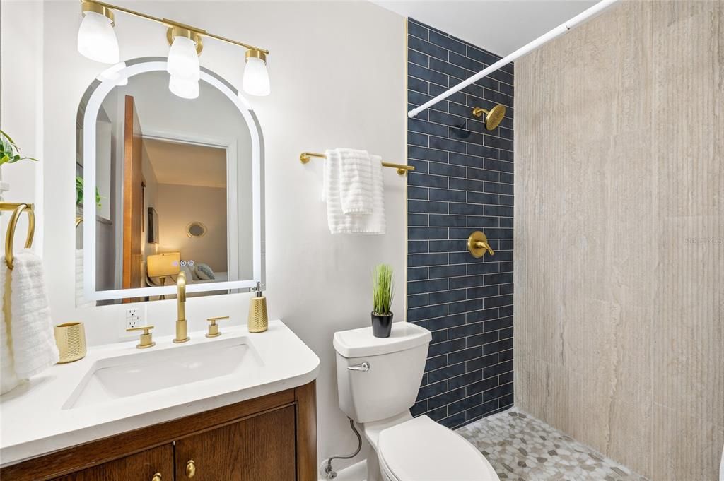 En Venta: $395,000 (3 camas, 2 baños, 1230 Pies cuadrados)