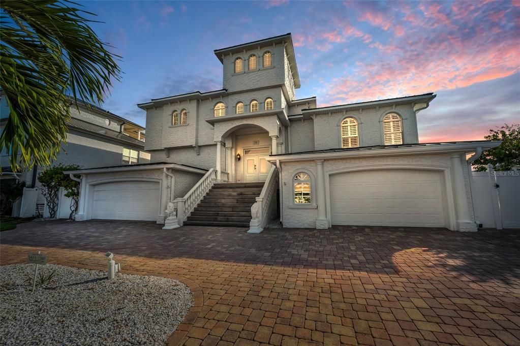 En Venta: $2,495,000 (4 camas, 3 baños, 3432 Pies cuadrados)