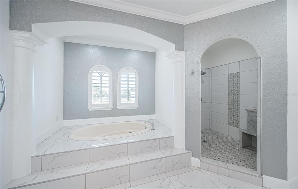 En Venta: $2,495,000 (4 camas, 3 baños, 3432 Pies cuadrados)