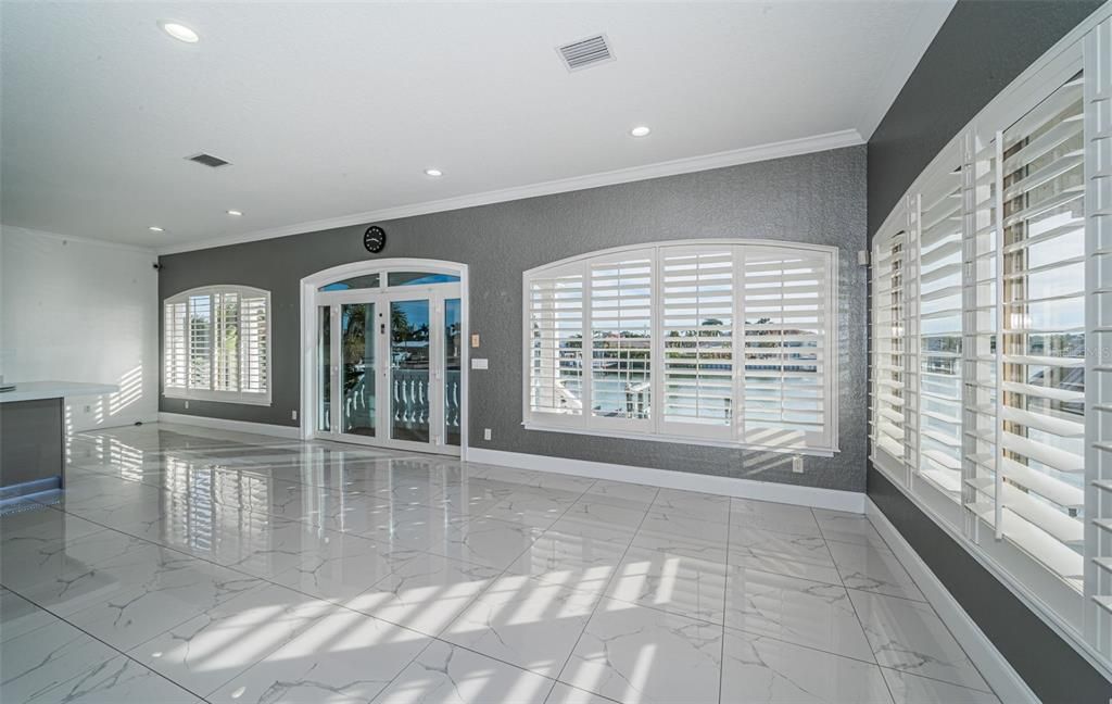 En Venta: $2,495,000 (4 camas, 3 baños, 3432 Pies cuadrados)