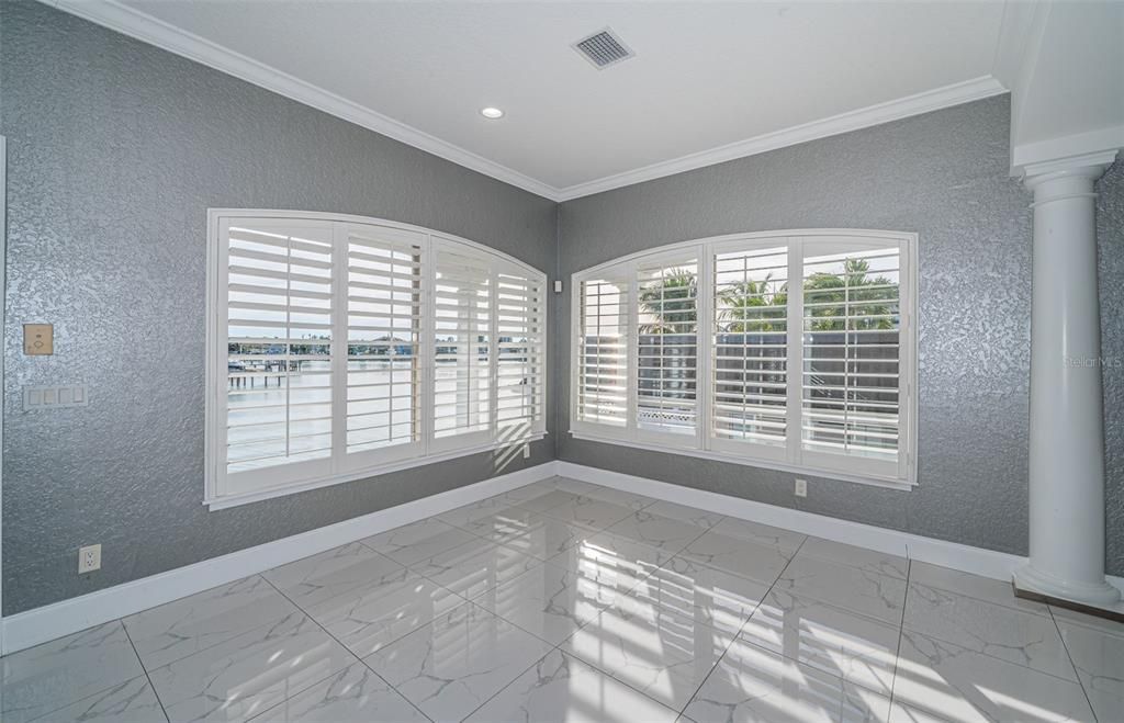 En Venta: $2,495,000 (4 camas, 3 baños, 3432 Pies cuadrados)