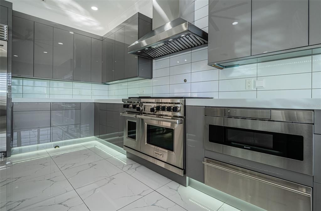 En Venta: $2,495,000 (4 camas, 3 baños, 3432 Pies cuadrados)