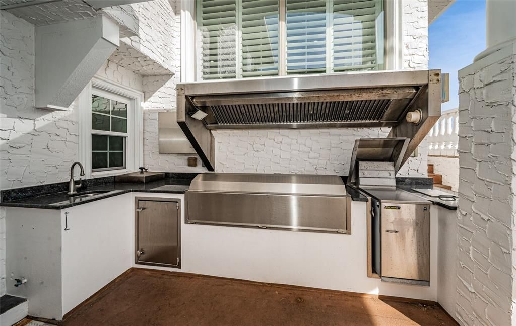 En Venta: $2,495,000 (4 camas, 3 baños, 3432 Pies cuadrados)