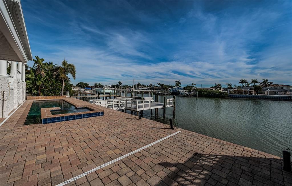 En Venta: $2,495,000 (4 camas, 3 baños, 3432 Pies cuadrados)