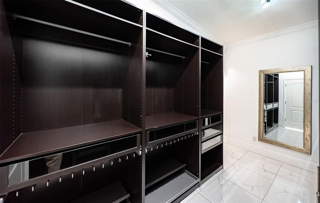 En Venta: $2,495,000 (4 camas, 3 baños, 3432 Pies cuadrados)