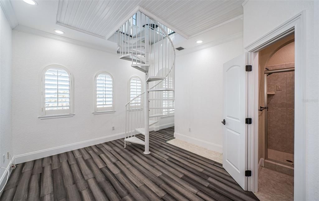 En Venta: $2,495,000 (4 camas, 3 baños, 3432 Pies cuadrados)