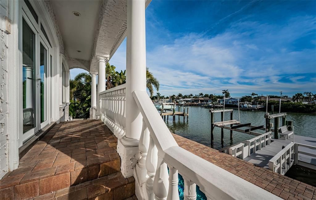 En Venta: $2,495,000 (4 camas, 3 baños, 3432 Pies cuadrados)