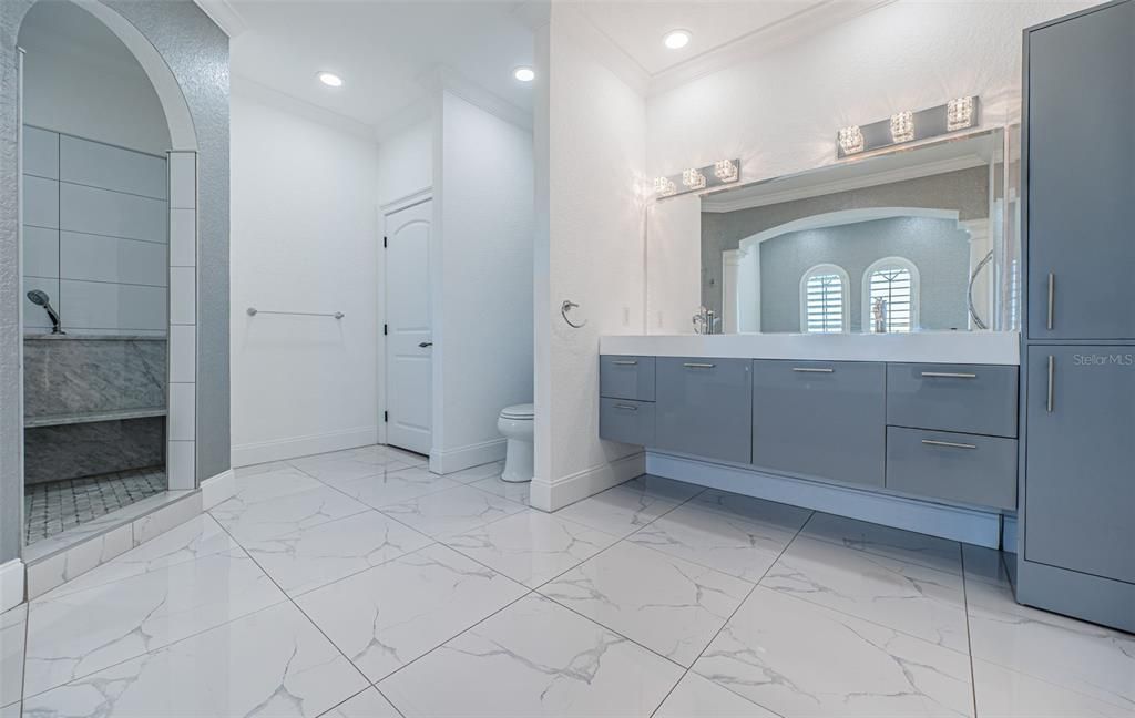 En Venta: $2,495,000 (4 camas, 3 baños, 3432 Pies cuadrados)