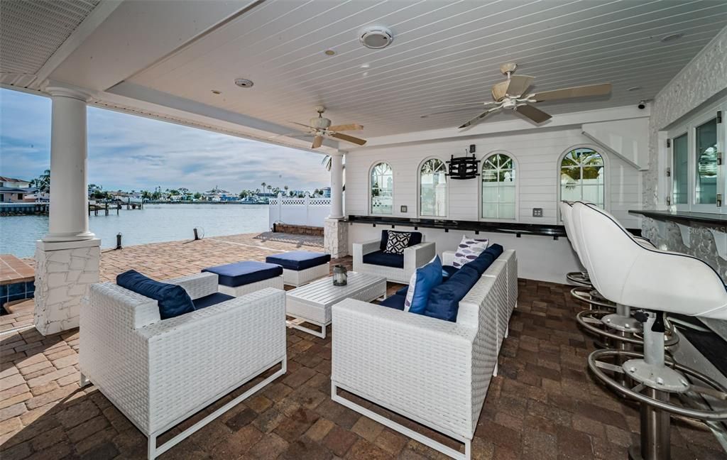 En Venta: $2,495,000 (4 camas, 3 baños, 3432 Pies cuadrados)