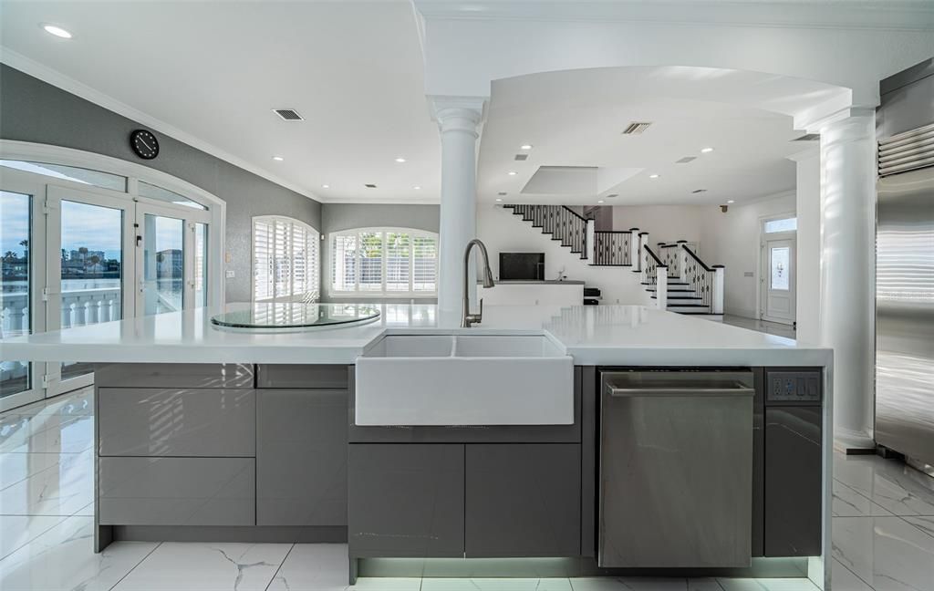 En Venta: $2,495,000 (4 camas, 3 baños, 3432 Pies cuadrados)