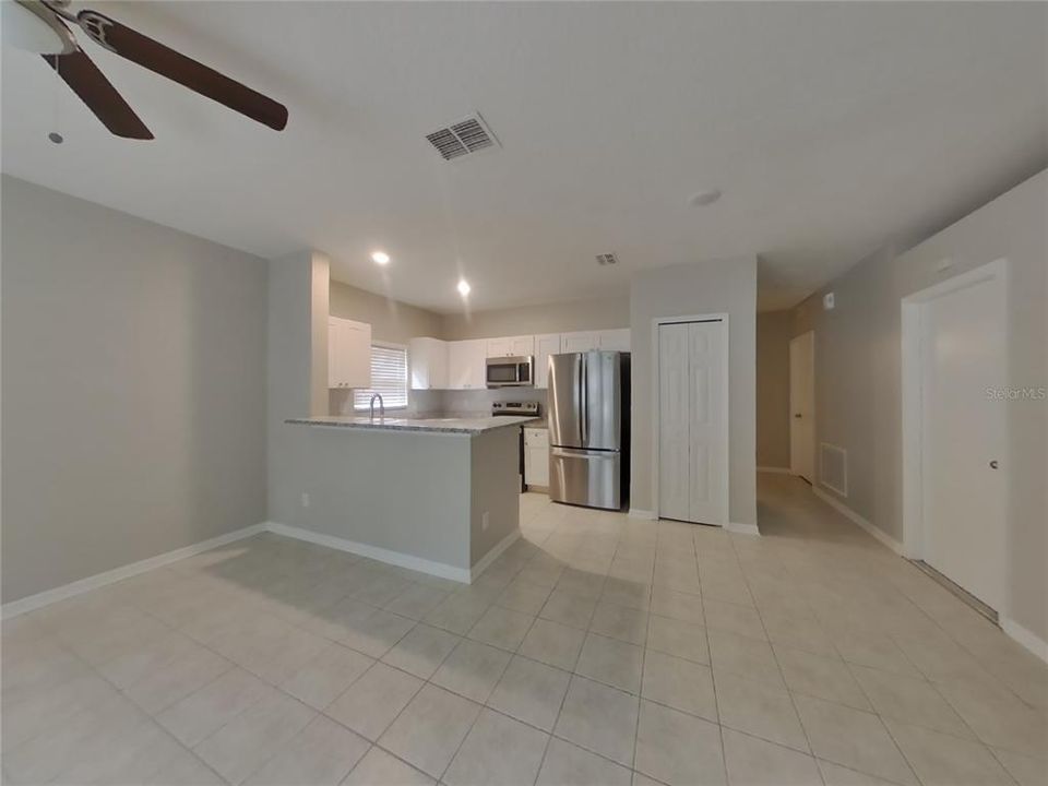 For Rent: $1,769 (2 beds, 2 baths, 940 Square Feet)