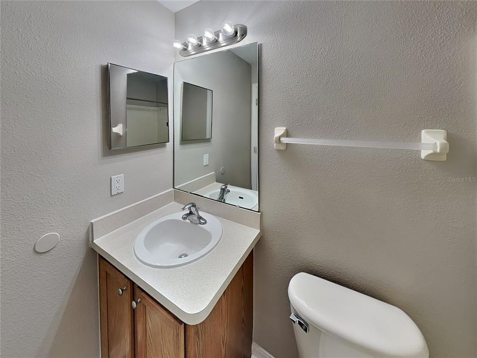 出租: $1,729 (3 贝兹, 2 浴室, 1204 平方英尺)