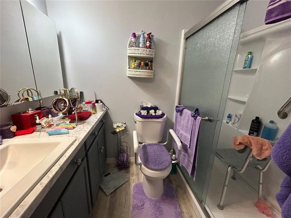 Activo con contrato: $200,000 (2 camas, 2 baños, 1229 Pies cuadrados)