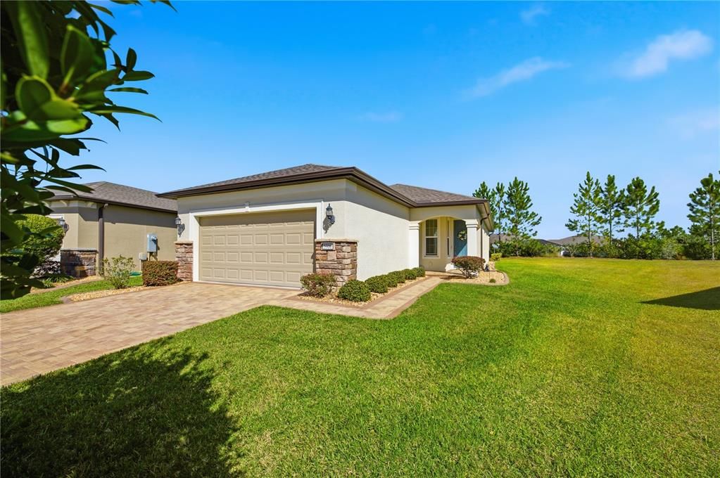 待售: $342,000 (2 贝兹, 2 浴室, 1616 平方英尺)