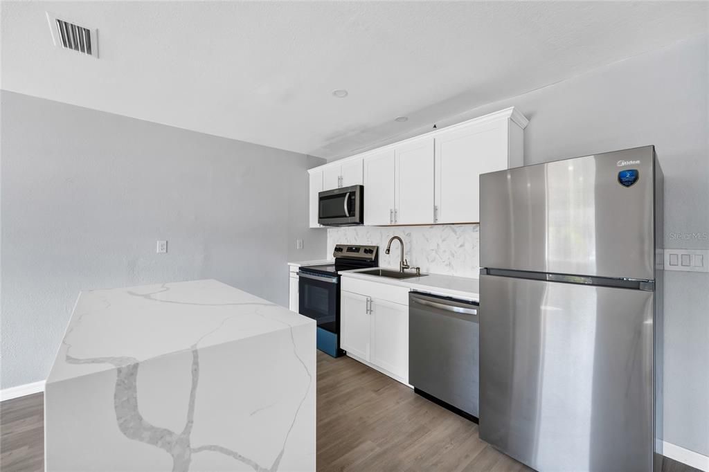 For Sale: $269,000 (3 beds, 2 baths, 1622 Square Feet)