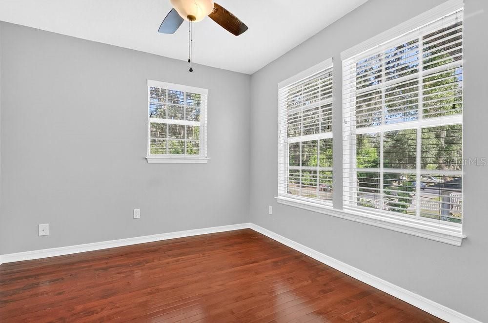 Activo con contrato: $468,000 (3 camas, 2 baños, 1402 Pies cuadrados)