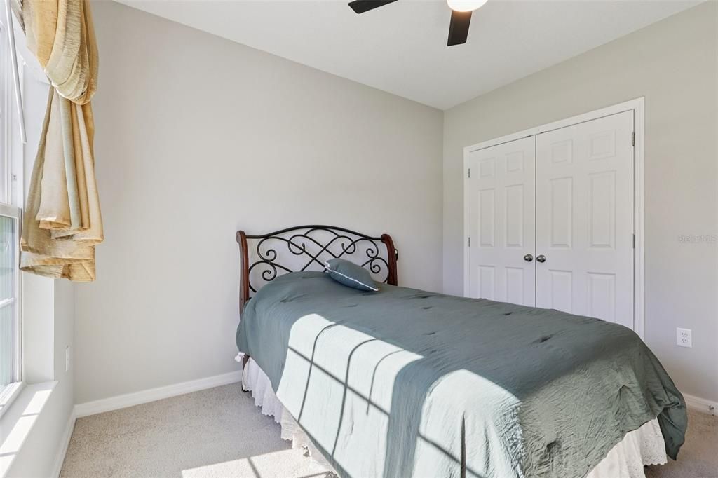 待售: $440,000 (4 贝兹, 3 浴室, 2098 平方英尺)