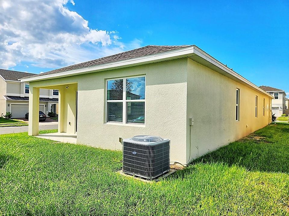 В аренду: $2,200 (4 спален, 2 ванн, 1495 Квадратных фут)