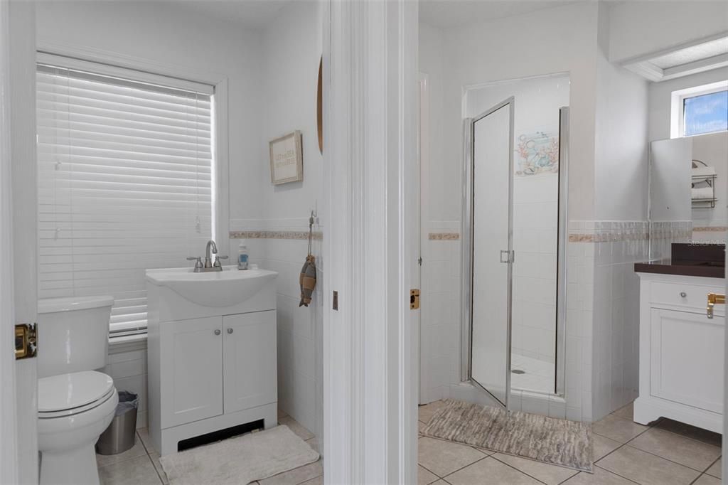 For Sale: $1,050,000 (3 beds, 2 baths, 1949 Square Feet)