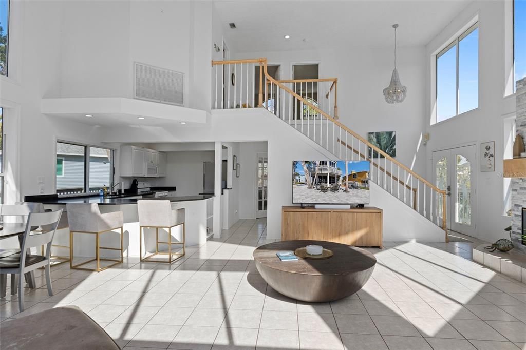 For Sale: $1,050,000 (3 beds, 2 baths, 1949 Square Feet)