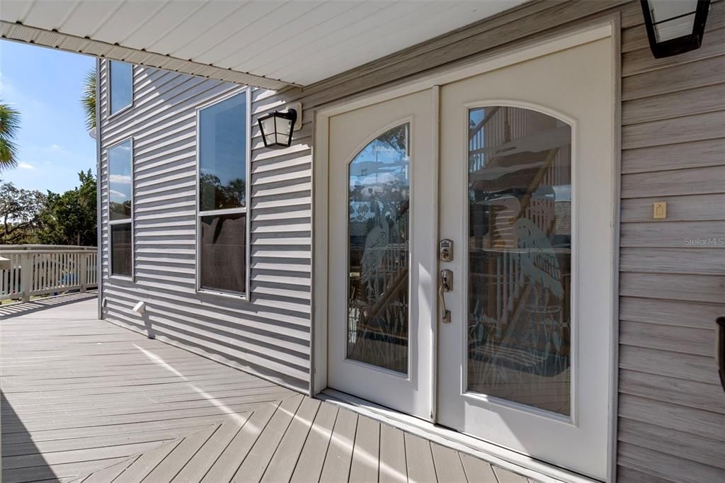 For Sale: $1,050,000 (3 beds, 2 baths, 1949 Square Feet)